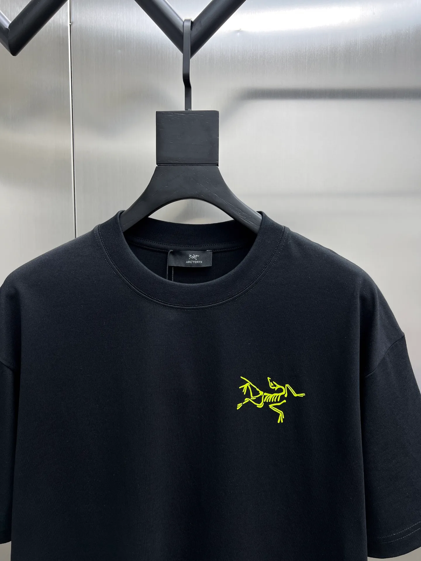 arcteryx🌟New Arrival T T Hot Sale 99 🐎🐎Size：S-XXL Black White 2 Size S 110 54 69 21 M 114 56 71 22 L 118 58 73 22 XL 122 60 75 23 2XL 126 62 77 23